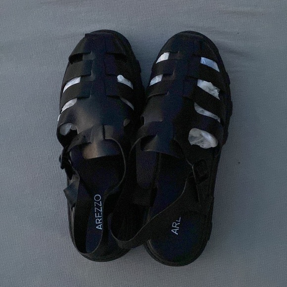 Black Leather Tractor Sandal with Livia Straps Size 39 (L -10) - Picture 3 of 8